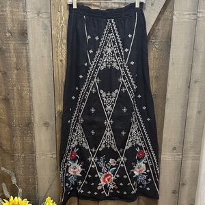 JWLA Johnny Was Boho Black Embroidered Linen Midi Skirt | Size Med